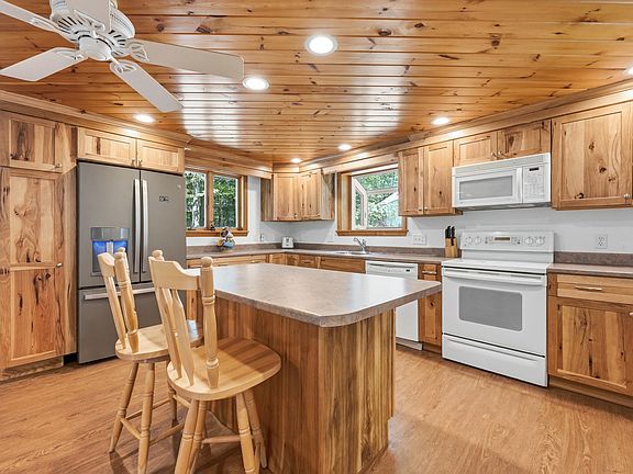 5th image of 46 Silvaqua Road