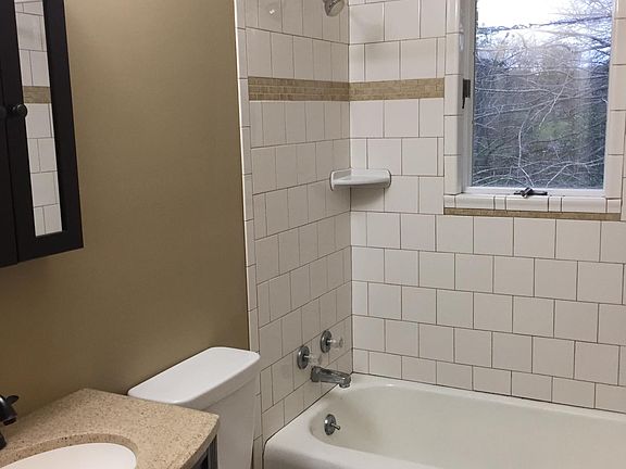 5th image of 3431 Shadowlawn Dr