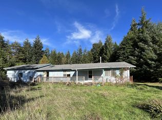 42112 Blanchard Dr, Port Orford, OR 97465