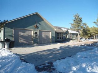 5 Bronco Ln, Newcastle, WY 82701