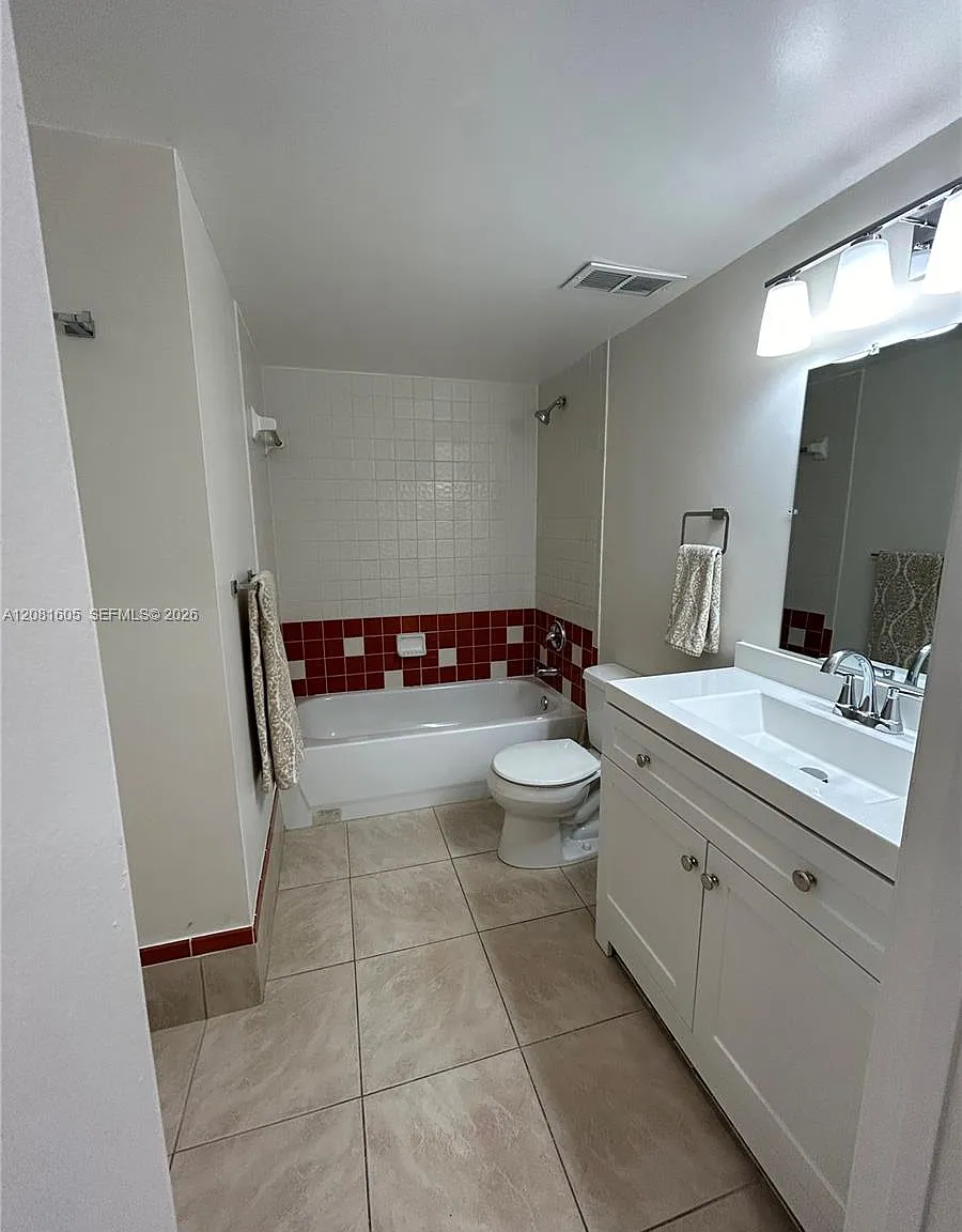 Citation Way Condo — Photo 4