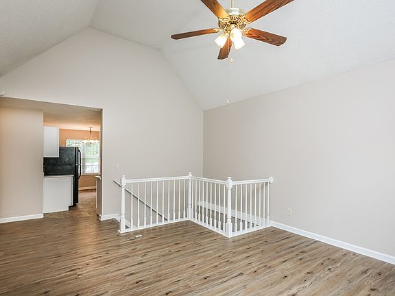 5th image of 235 Wynona Dr SE