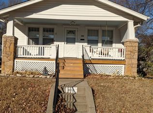 811 SW College Ave, Topeka, KS 66606