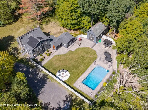 382 Band Camp Road, Saugerties, NY 12477