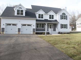 58 Tenney Rd, Westford, MA 01886