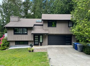 413 209th Ave NE, Sammamish, WA 98074