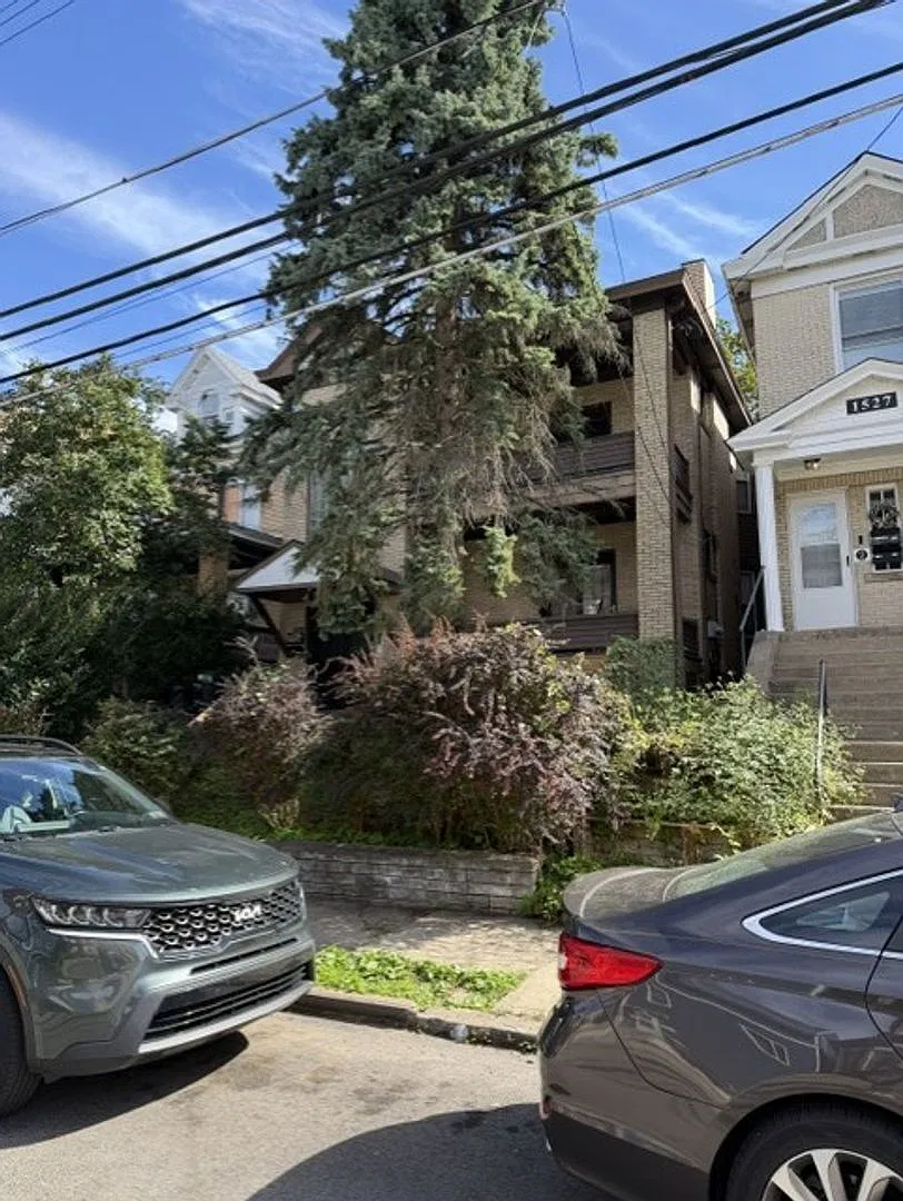 1525 Beechview Avenue — Photo 4