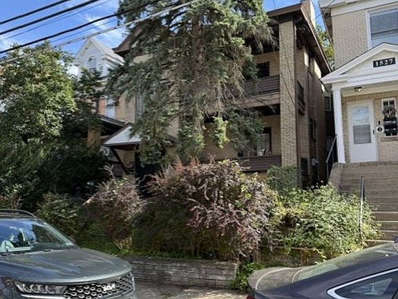 4th image of 1525 Beechview Ave