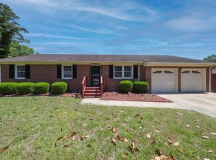 2113 Hollins Ct, Chesapeake, VA 23320