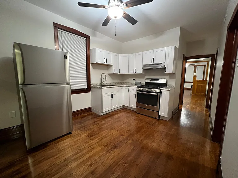 2926 W 40th Pl #1 — Photo 6