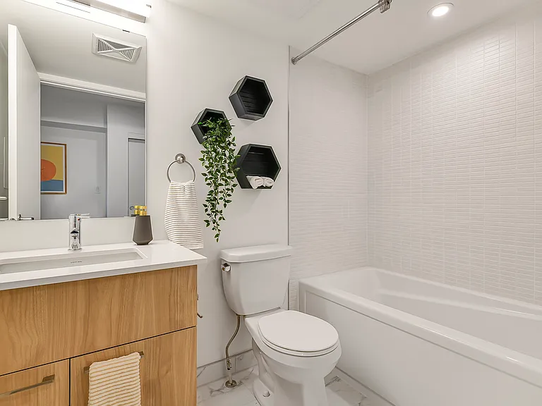 19 Robinson Ave — Photo 14