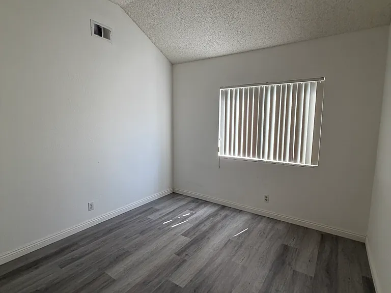336 Park Shadow Ct — Photo 7