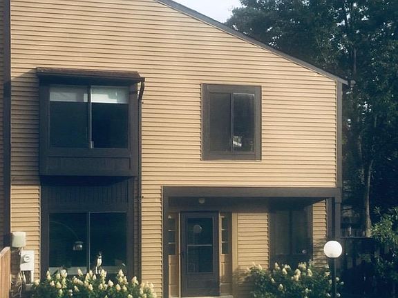 2nd image of 15803 Deer Creek Ct