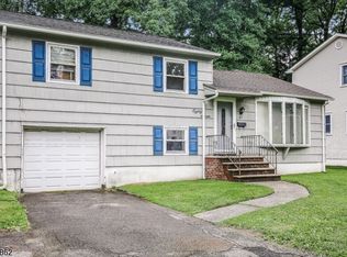 87 Glenwood Rd, Cranford, NJ 07016