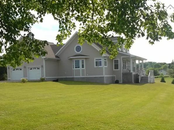 56 Harold Rd, Chester, NS B0J 2E0