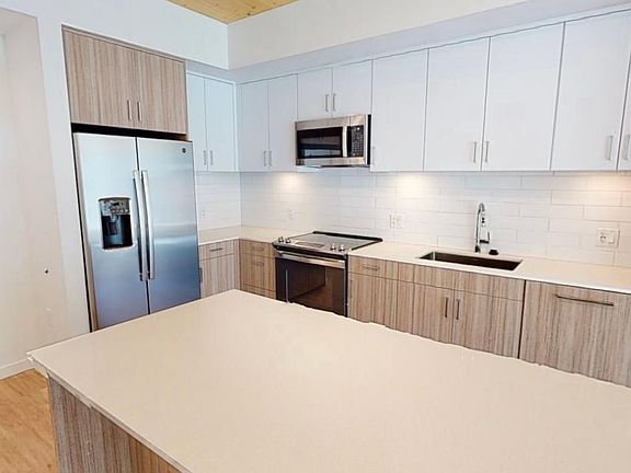 2nd image of 3202 W 17th Ave #637