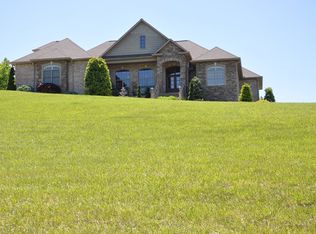 1632 Town N Country Dr, Wilkesboro, NC 28697