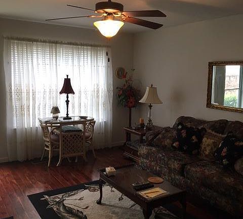 2nd image of 2454 NW Executive Park Dr
