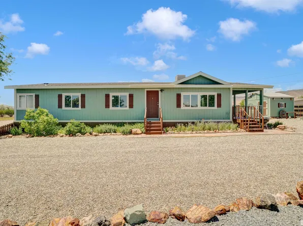 5295 Meadow Ln, Stagecoach, NV 89429