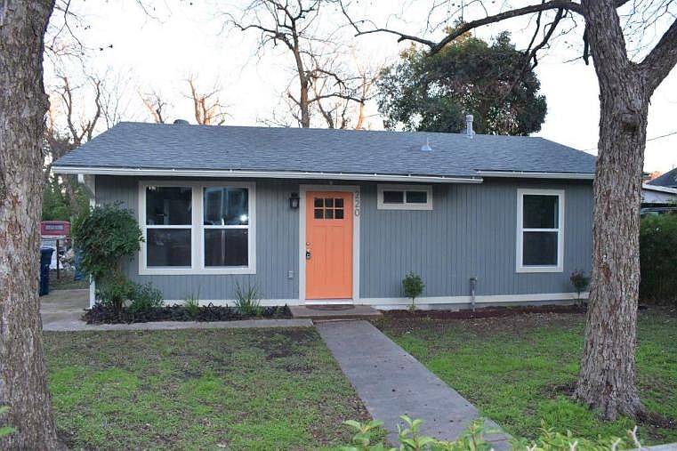 1st image of 220 Piedmont Ave