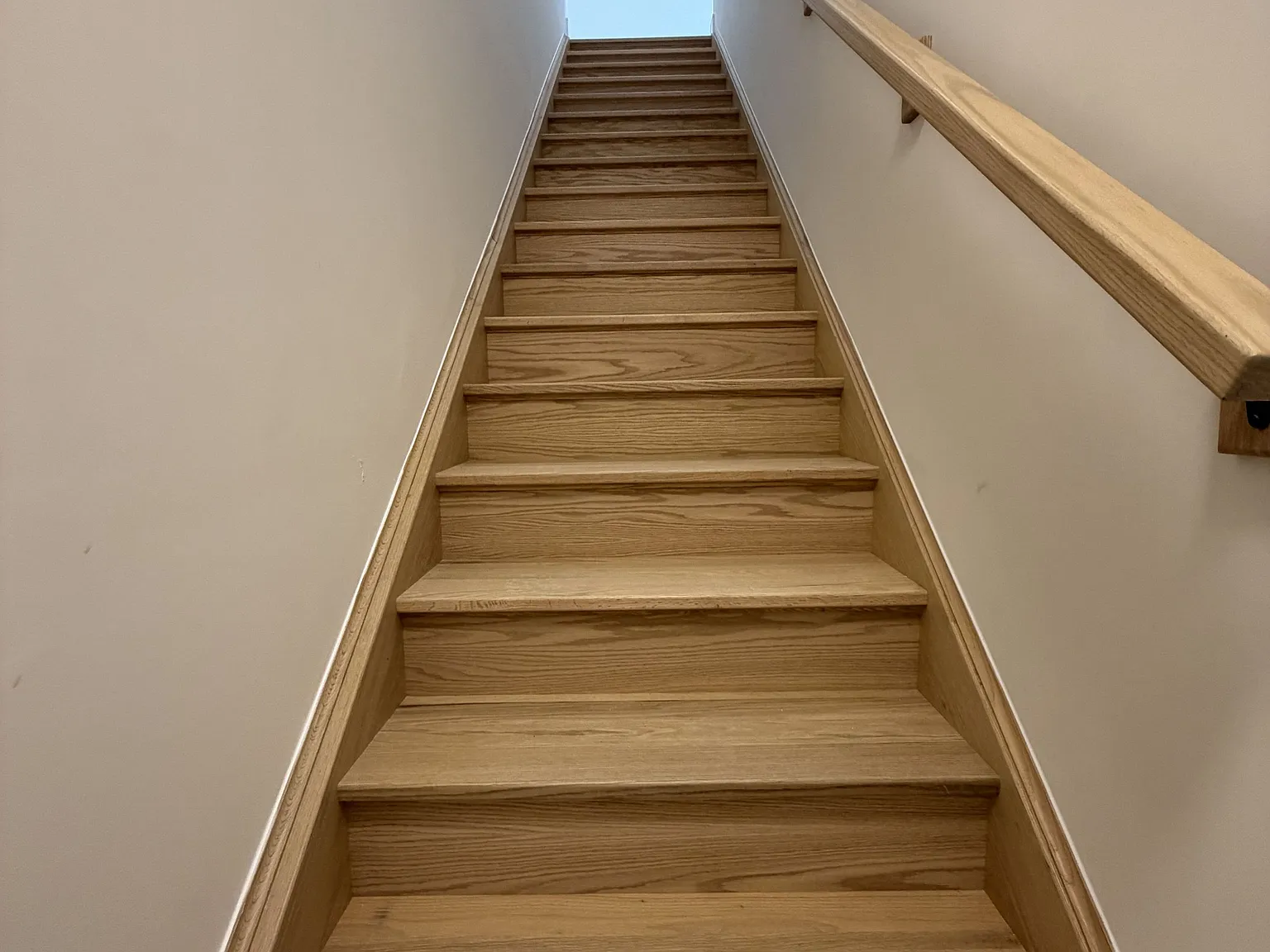 2 bed, $2,400 — Photo 4