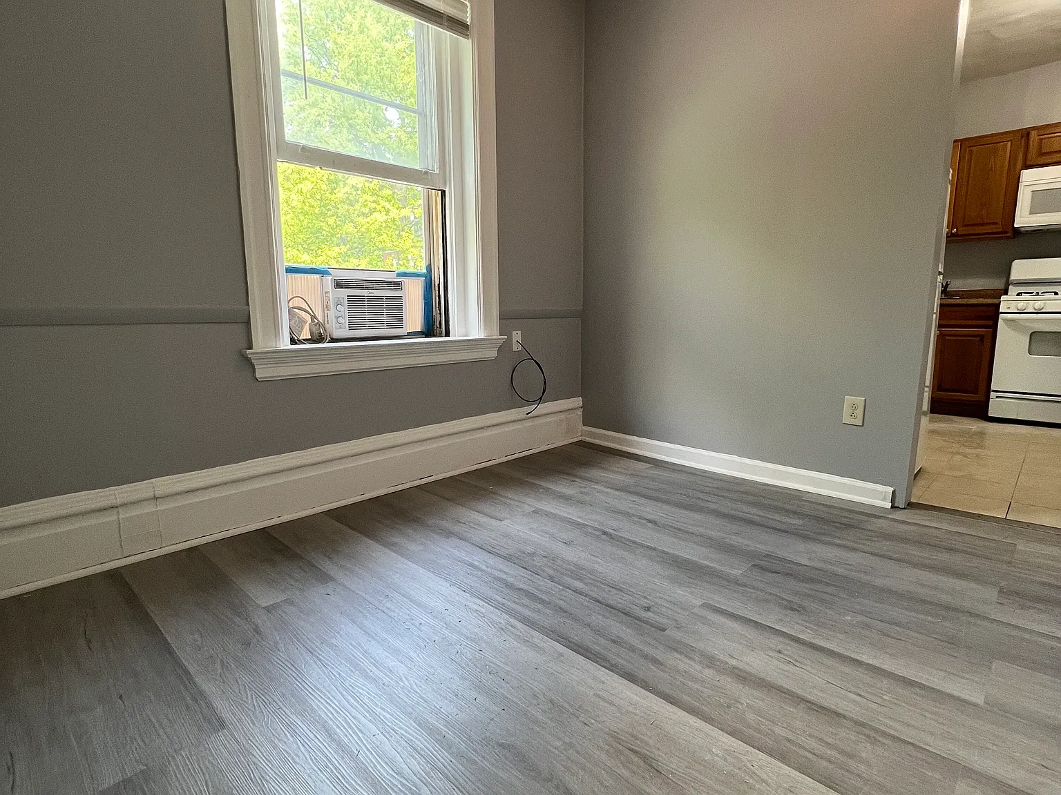 Studio, 500 sqft, $800 — Photo 3