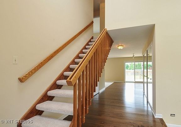 2nd image of 2501 Newport Dr
