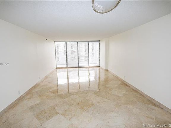 4th image of 1717 N Bayshore Dr #A-2942
