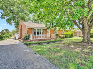 2317 Laura Rd NW, Roanoke, VA 24017