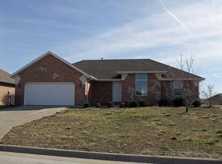 5392 W Soapberry Ct, Springfield, MO 65802