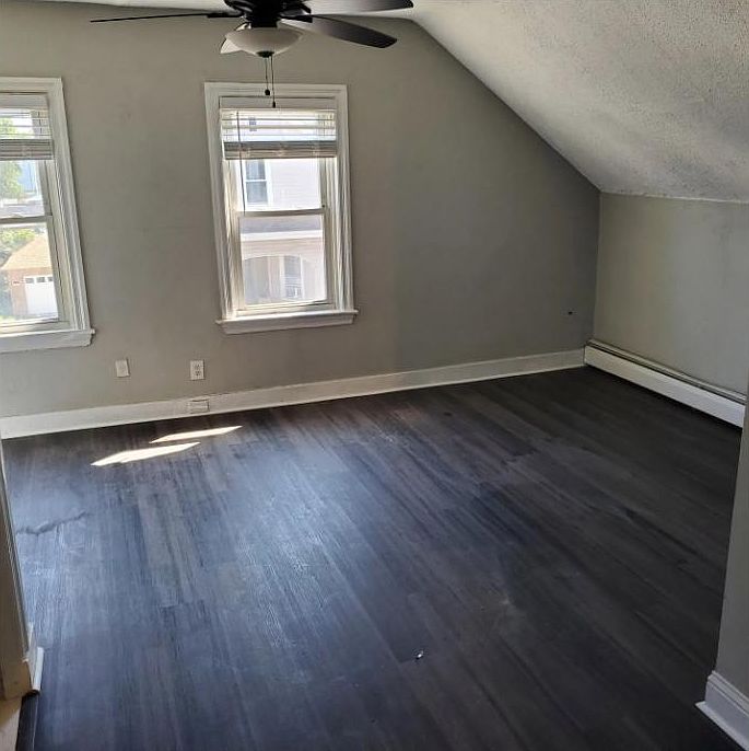 1st image of 71 Sorrento St #3