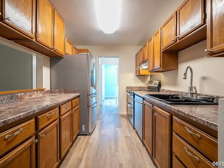 77 Karsten Dr #26C — Photo 9