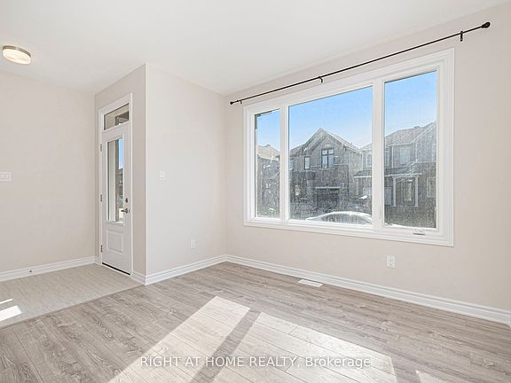 2nd image of 332 Peninsula Rd