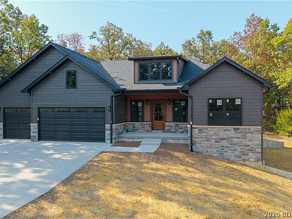 3rd image of 125 Spring Creek Dr