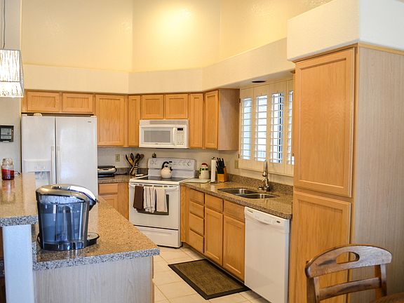 4th image of 10931 N VENTANA Drive W