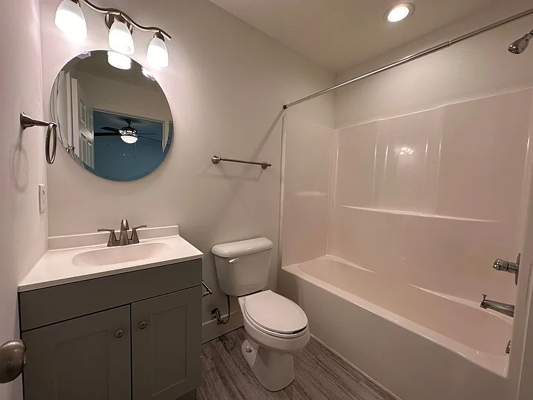 Fox Springs Condos — Photo 57