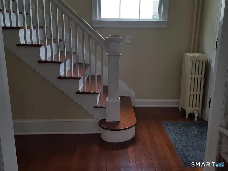 356 Townsend Ave — Photo 3