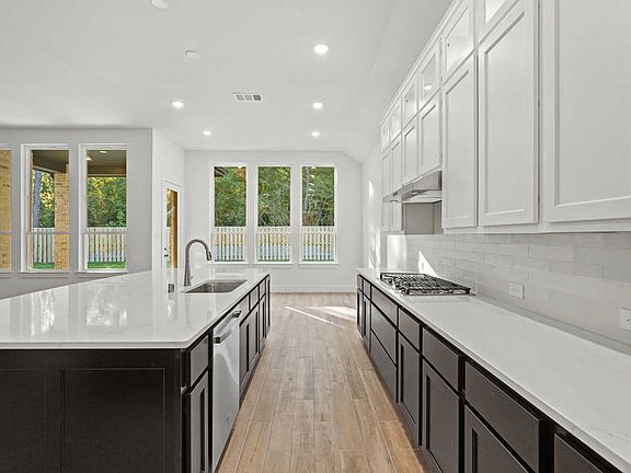 5th image of 41914 Shoal St