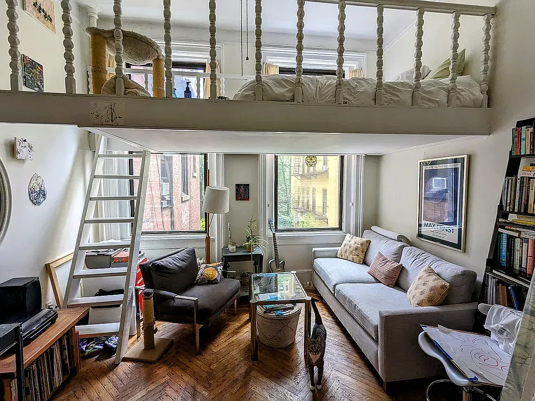 294 Riverside Drive — Photo 3