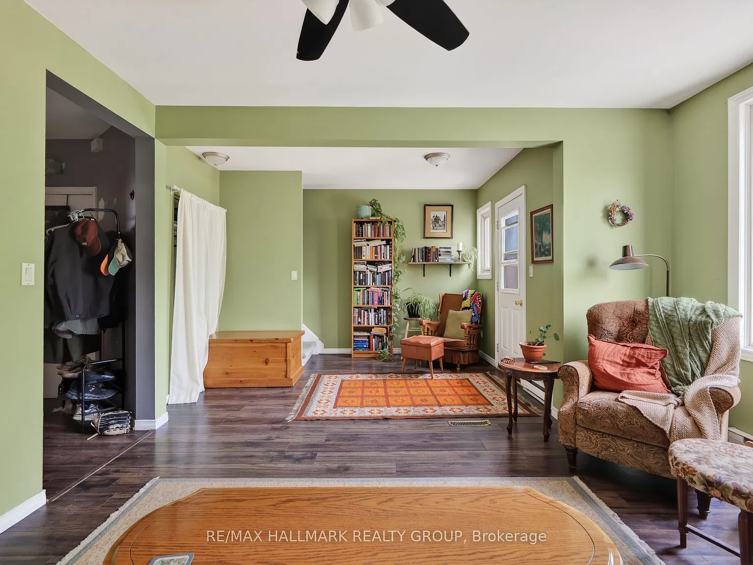 3 bed, $2,350 — Photo 4