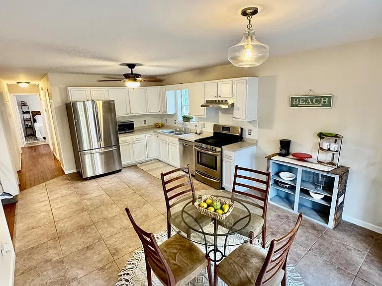24322 Canal Dr — Photo 22