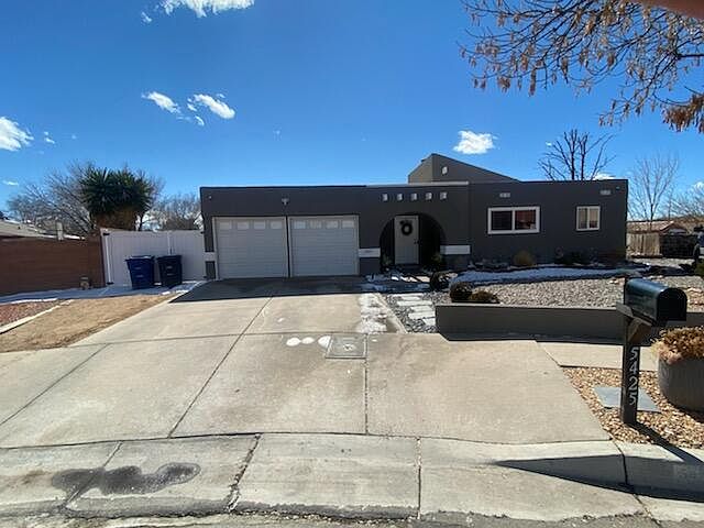 1st image of 5425 Mariposa Dr NW