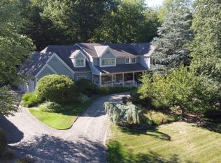 22 Surrey Ln, Mahwah, NJ 07430