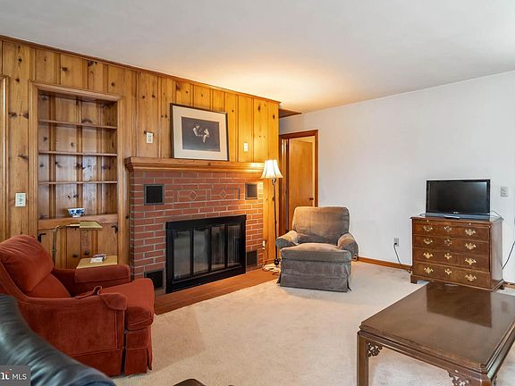 3rd image of 219 Gumboro Rd