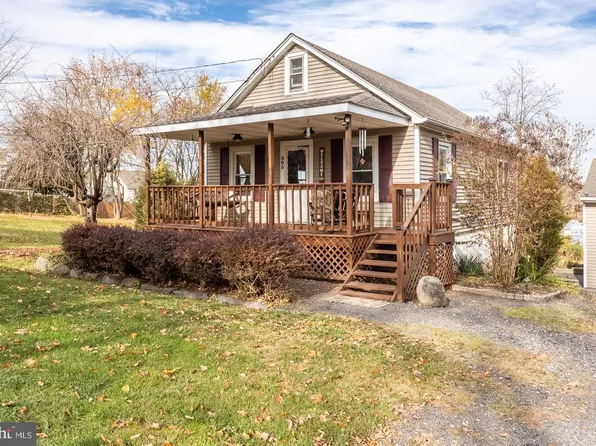 405 S Church St, Spring City, PA 19475