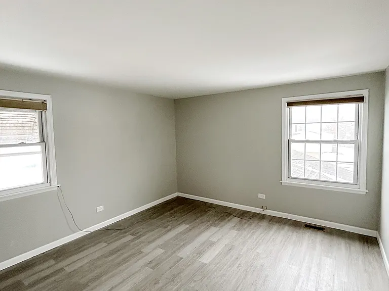 637 Independence Ave — Photo 14