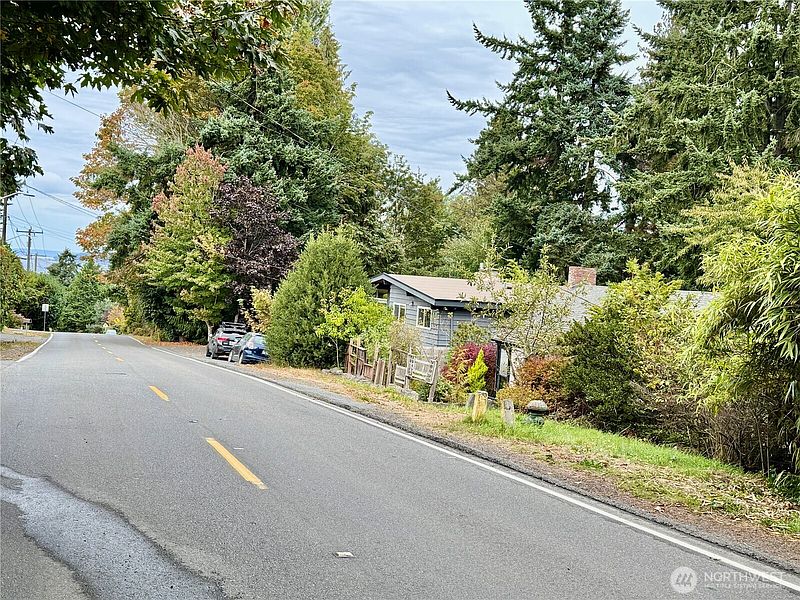 3rd image of 9104 28th Avenue NW