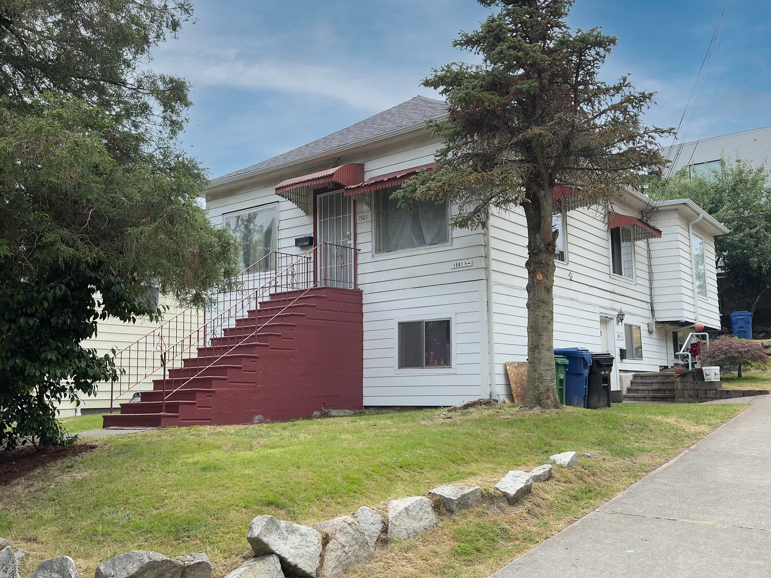 2 bed, 1045 sqft, $1,100 — Photo 1
