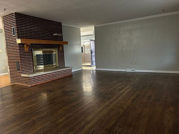 4th image of 1403 Paradise Dr