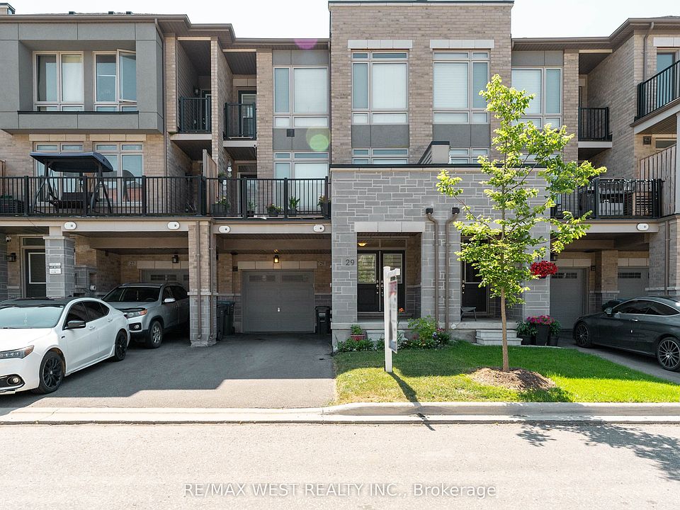 1st image of 29 Arrowview Dr